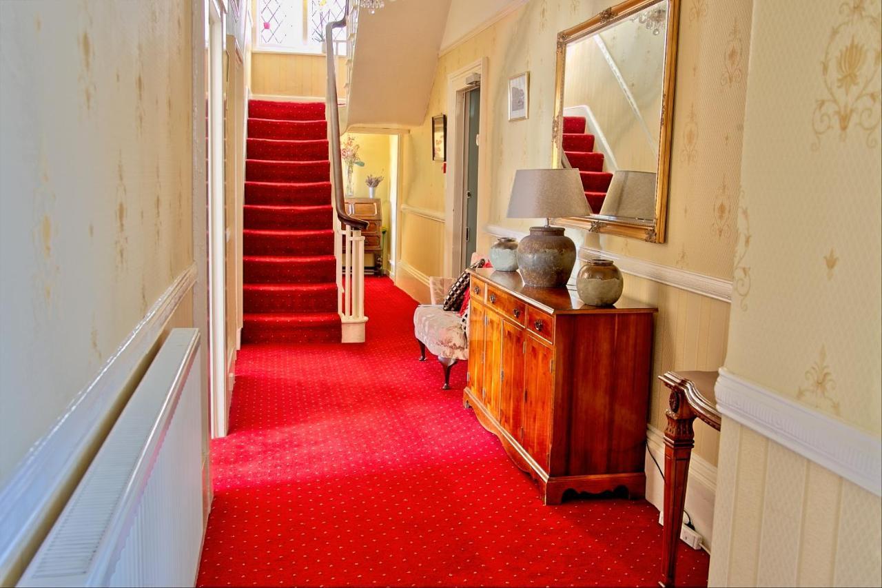Holcombe House Guest House Llandudno Kültér fotó